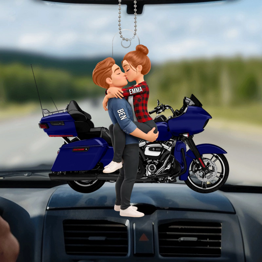 KissingMotorcycleCouple_PersonalisedAcrylicKeychain_1