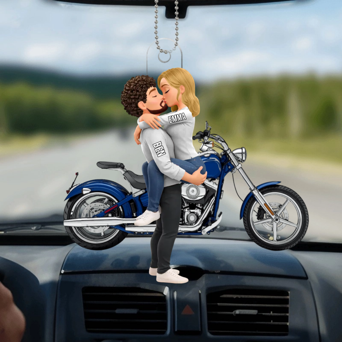 KissingMotorcycleCouple_PersonalisedAcrylicKeychain_2